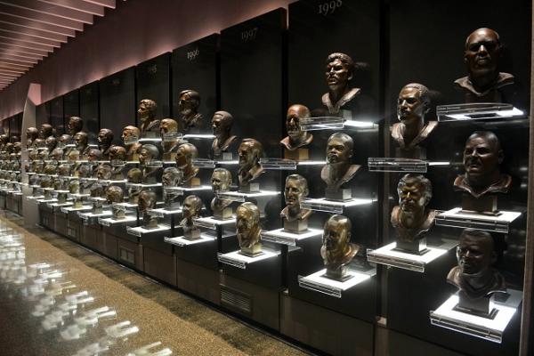 hall-of-fame-sculptures.jpg
